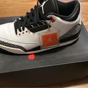 jordan infred 3 slightly worn